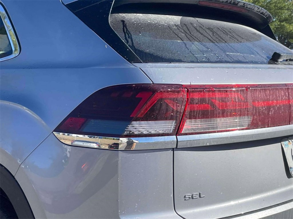 New 2024 Volkswagen Atlas Cross Sport SEL R-Line image 7