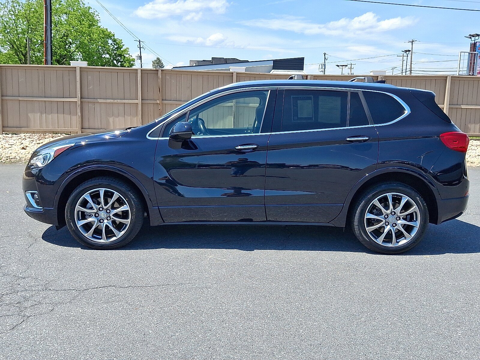 Used 2020 Buick Envision Essence w/ Experience Buick Package AWD/4WD image 9