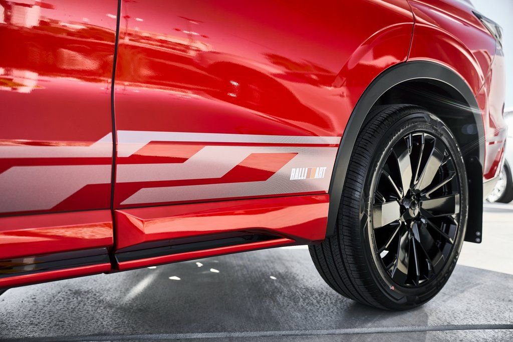 New 2026 Mitsubishi Outlander Ralliart image 6