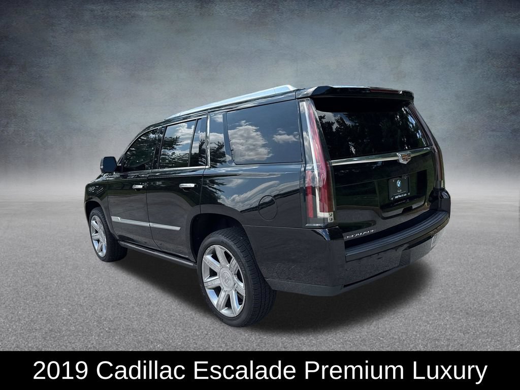Used 2019 Cadillac Escalade Premium Luxury AWD/4WD image 3