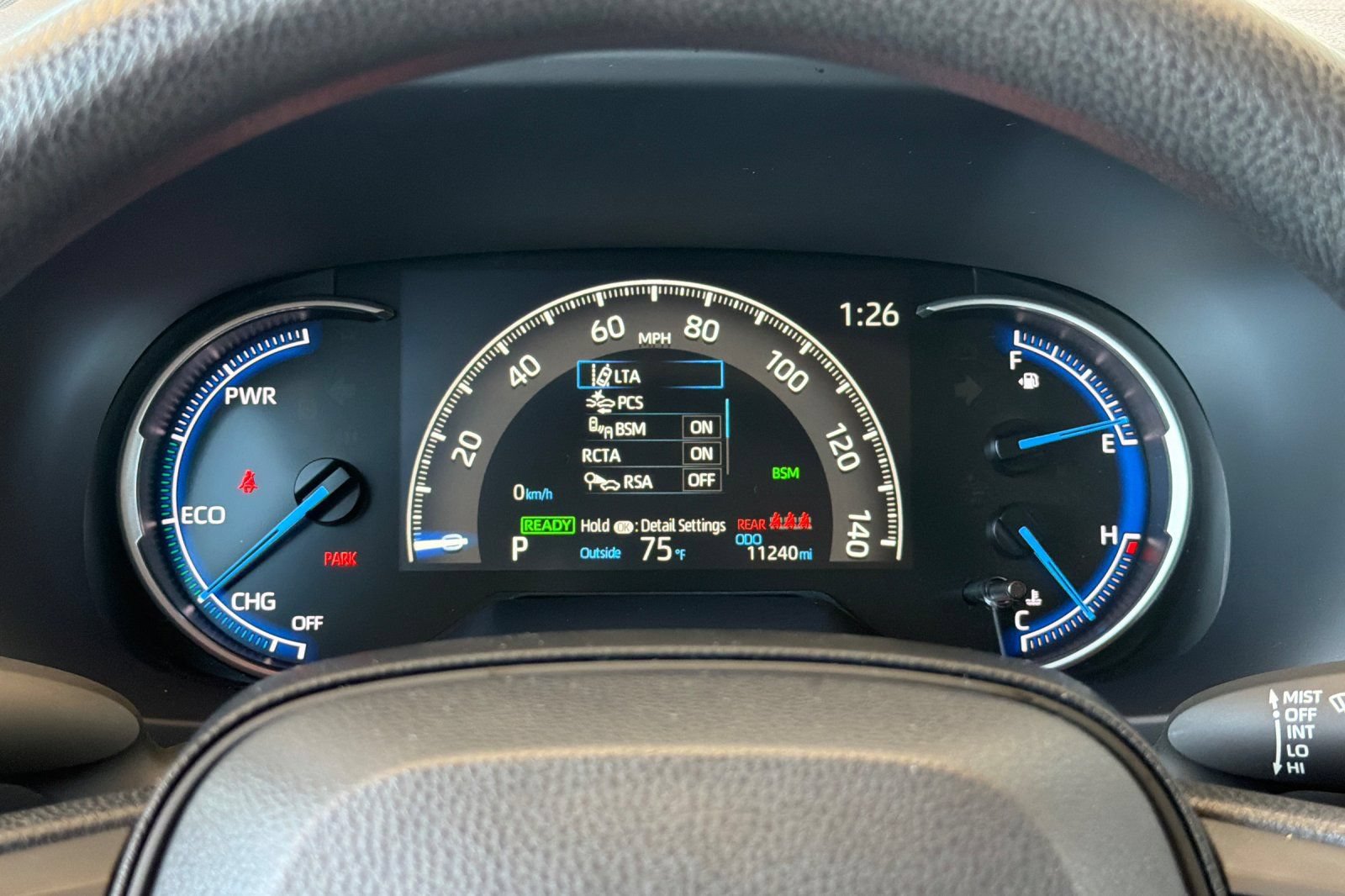 Used 2025 Toyota RAV4 XLE AWD/4WD image 29