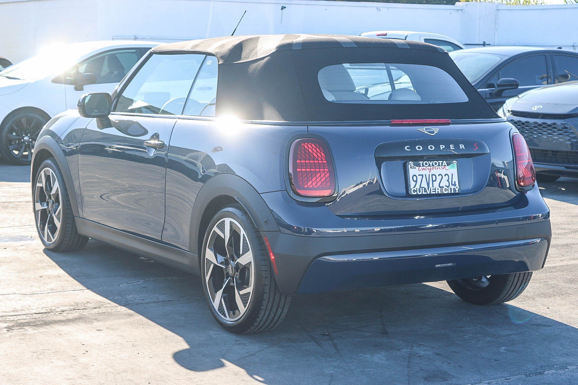 Used 2025 MINI Cooper S FWD image 7