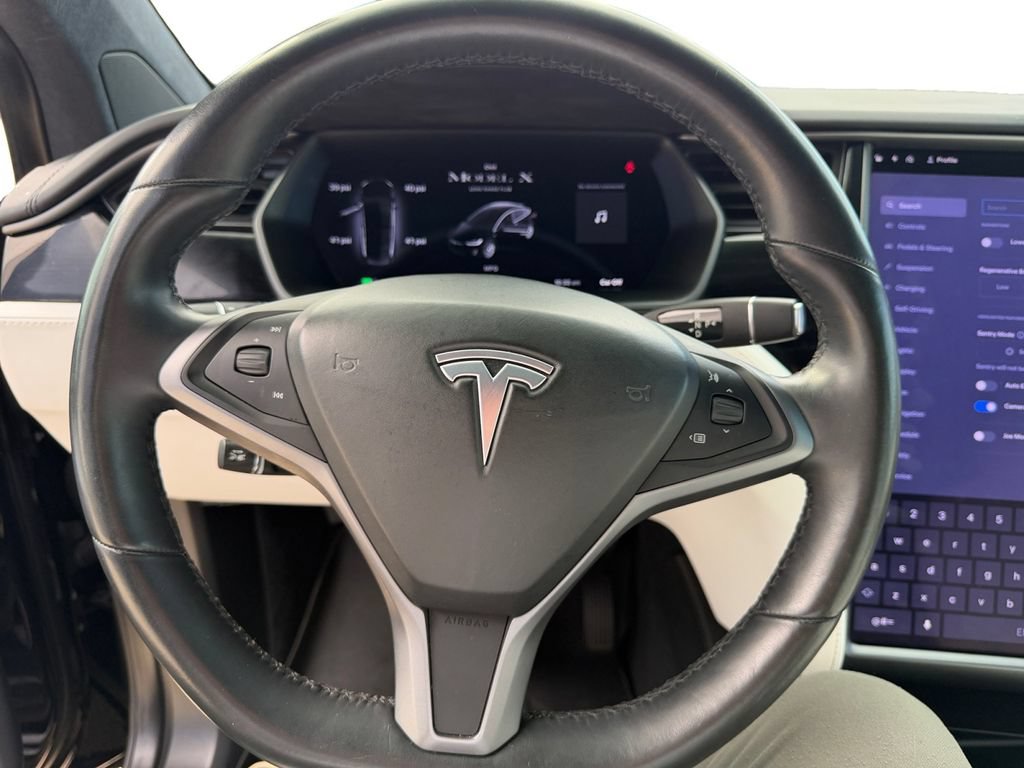 Used 2020 Tesla Model X Long Range AWD/4WD image 13