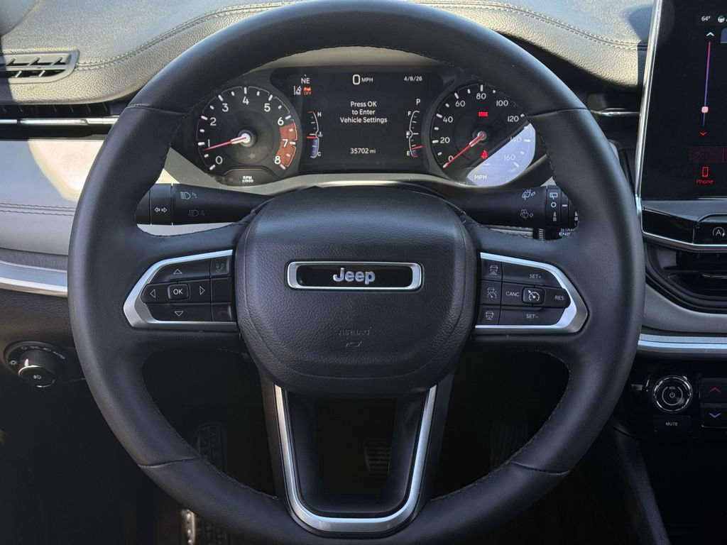 Used 2025 Jeep Compass Limited image 14