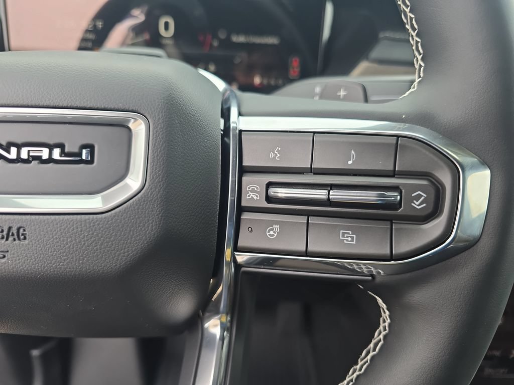 New 2026 GMC Acadia Denali Ultimate w/ LPO, Floor Liner Package AWD/4WD image 19