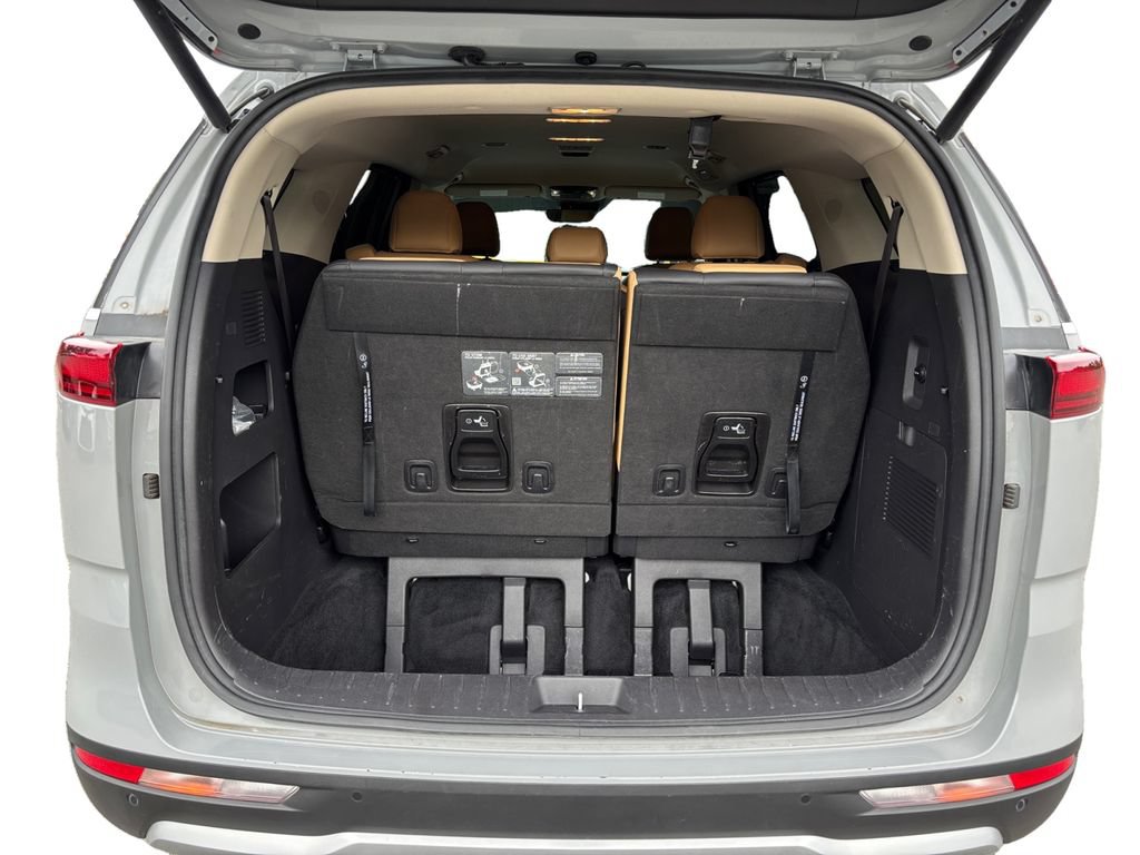 Used 2024 Kia Carnival EX FWD image 14