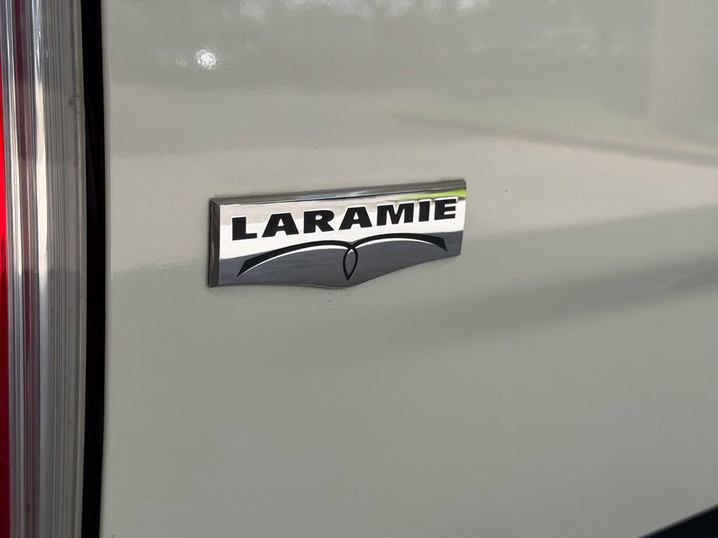 Used 2018 RAM 3500 Laramie RWD image 21