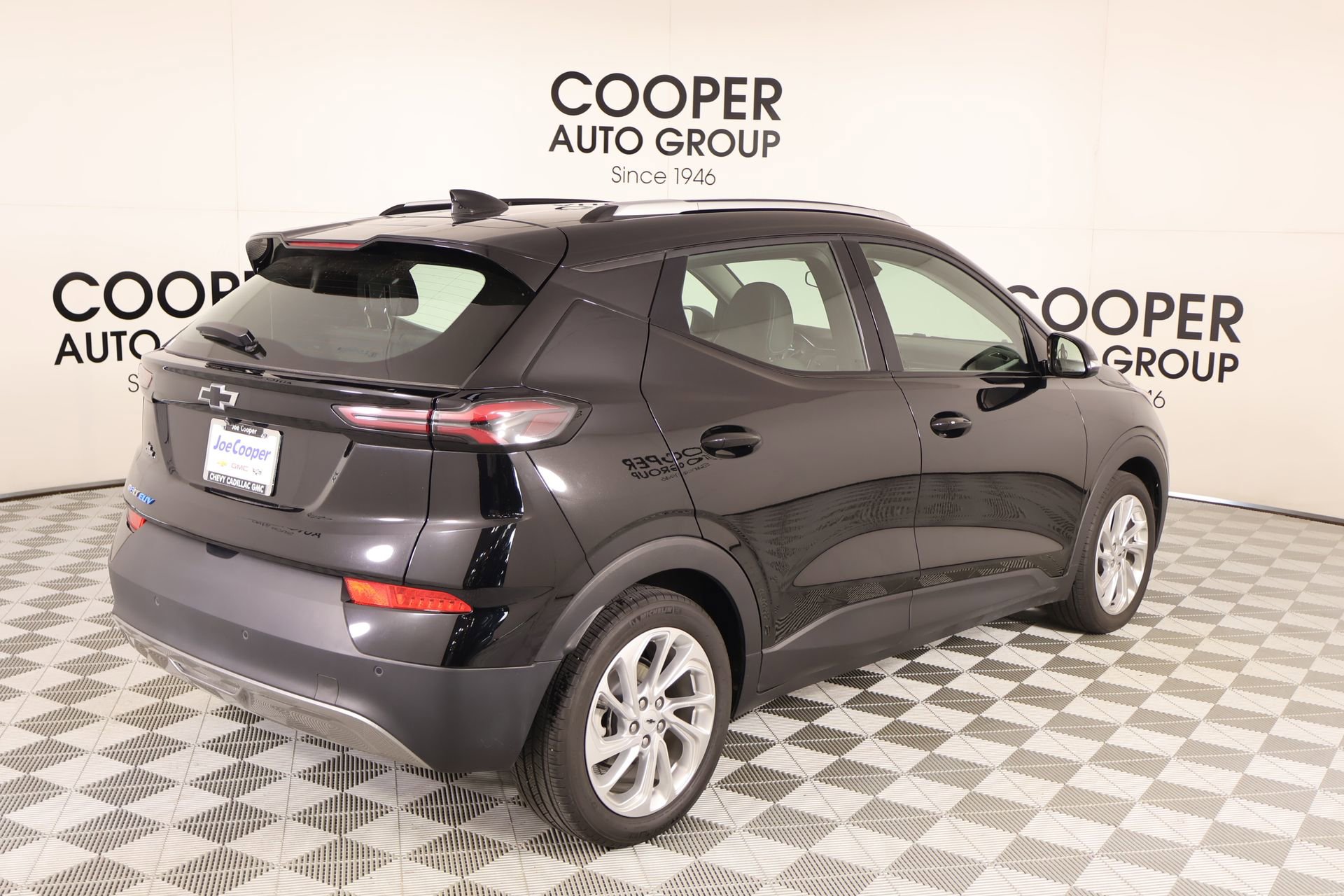 Used 2023 Chevrolet Bolt EUV LT w/ Driver Confidence Package FWD image 19