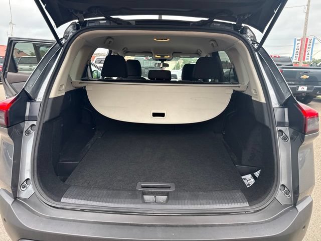Used 2021 Nissan Rogue S FWD image 11