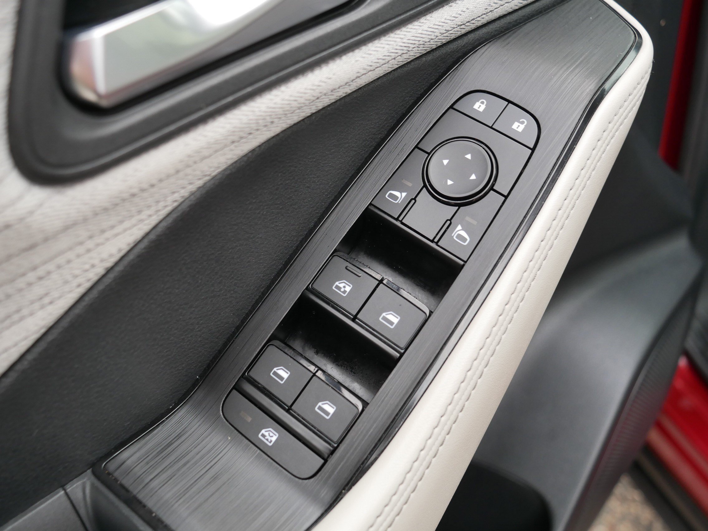 Certified 2023 Nissan Rogue SV AWD/4WD image 19