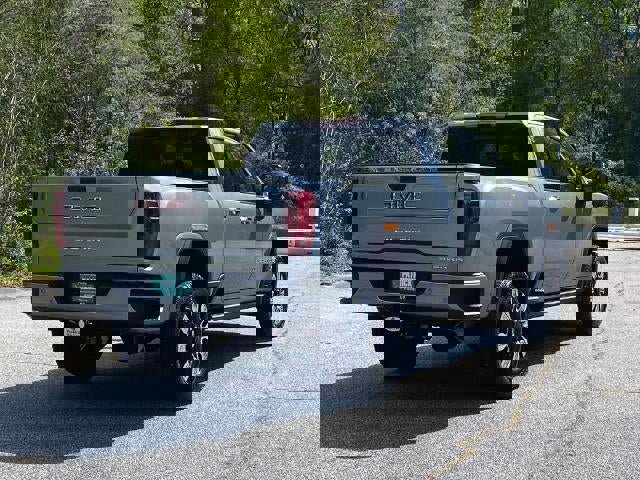 New 2025 GMC Sierra 2500 Denali w/ Denali Reserve Package image 4