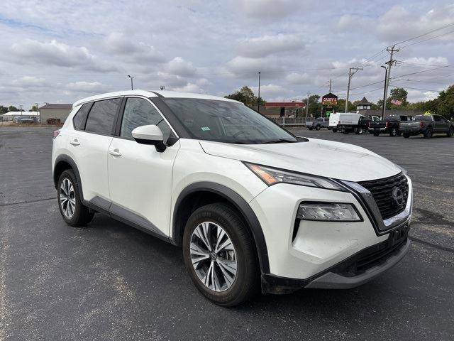 Used 2023 Nissan Rogue SV image 3