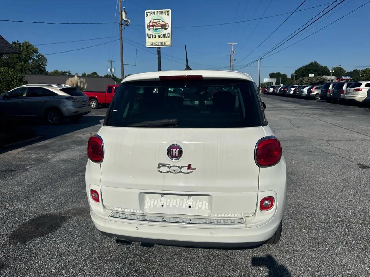 Used 2014 FIAT 500L Easy w/ Popular Equipment Group FWD image 7