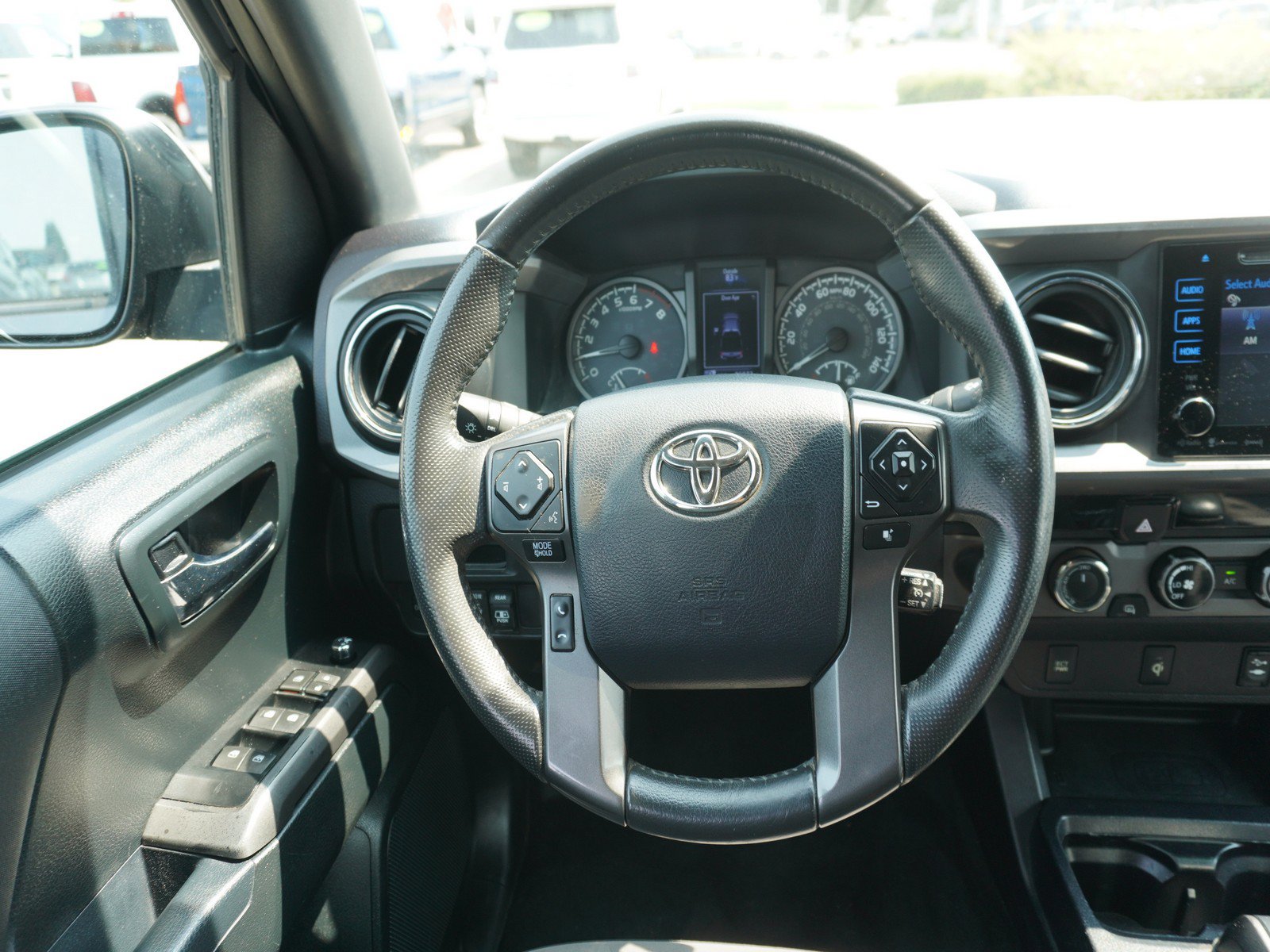 Used 2017 Toyota Tacoma TRD Sport w/ Tow Package (A/T) AWD/4WD image 14