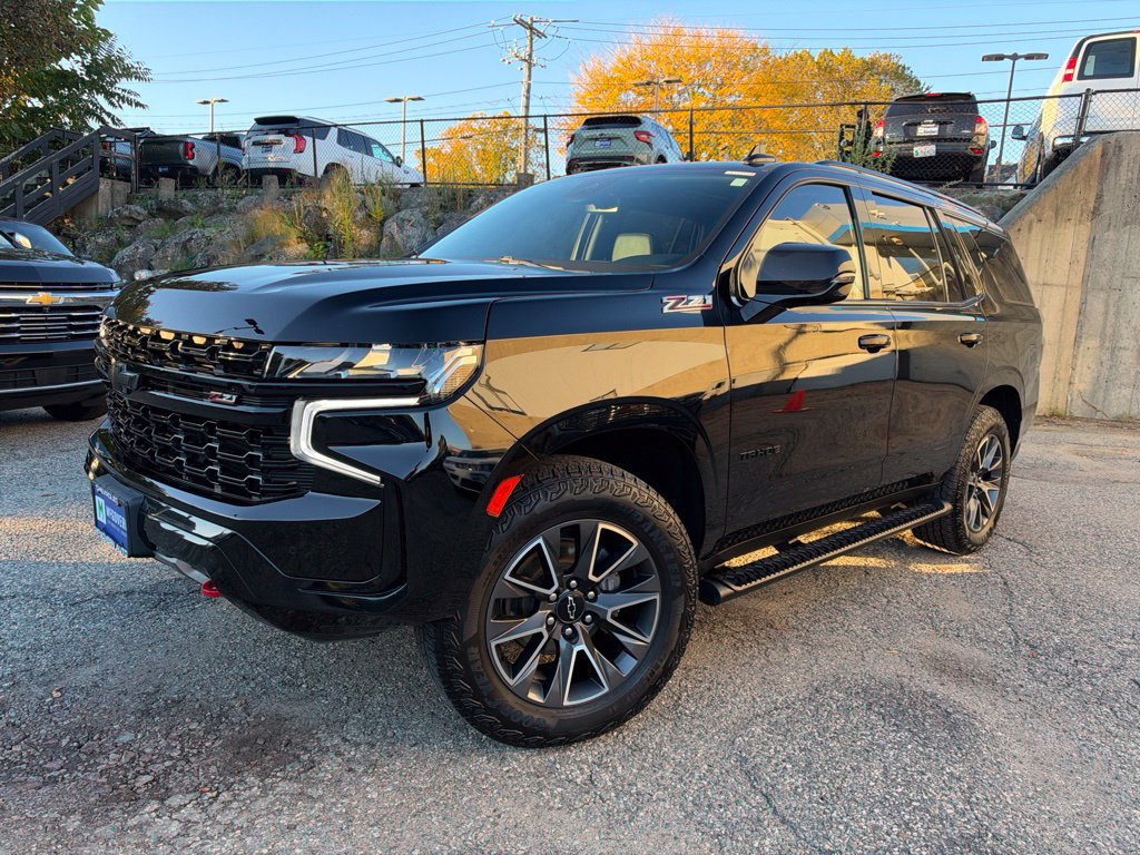 Used 2023 Chevrolet Tahoe Z71 w/ Luxury Package AWD/4WD image 1