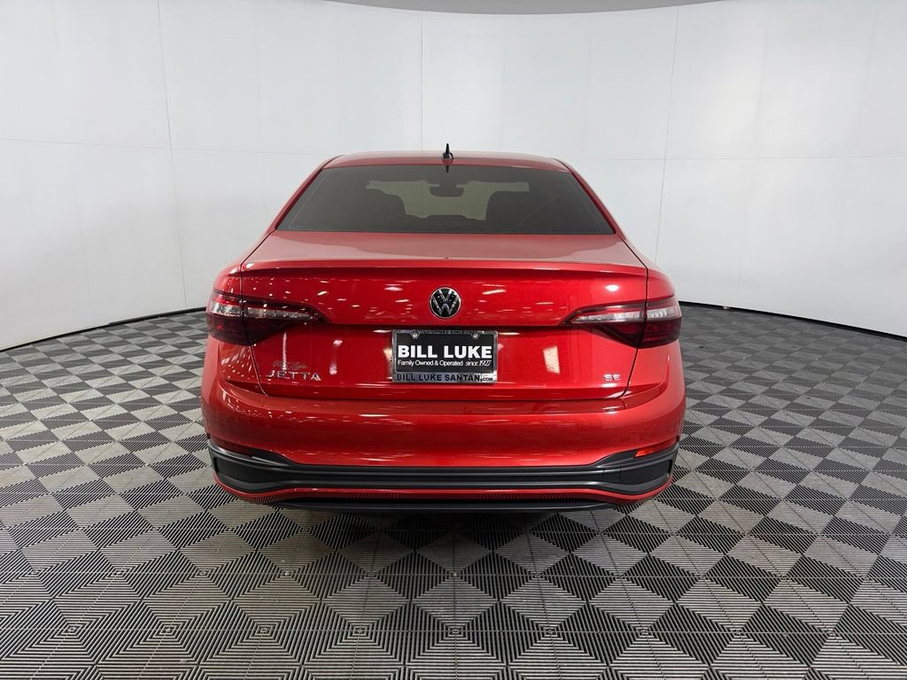 Used 2023 Volkswagen Jetta SE w/ Panoramic Sunroof Package FWD image 8