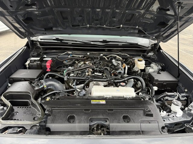 Used 2025 Toyota Tacoma SR image 8