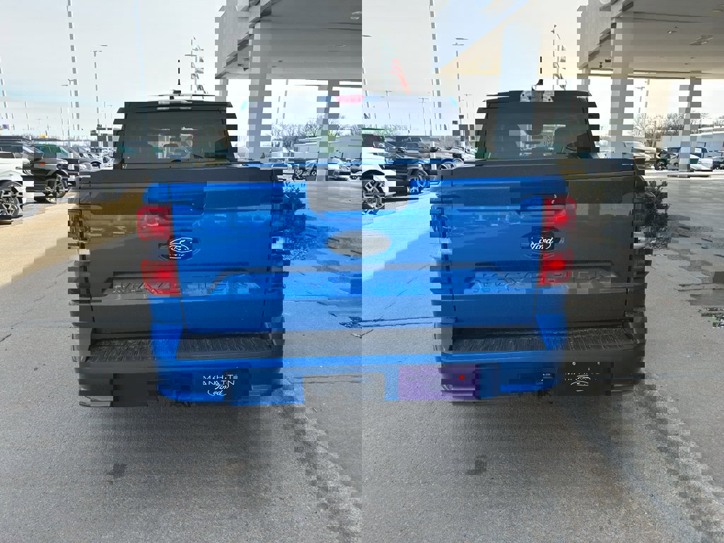 New 2025 Ford Maverick Lobo image 10