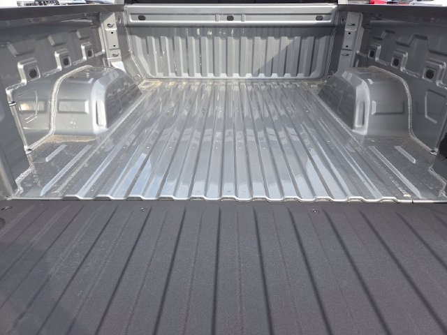 New 2026 Chevrolet Silverado 1500 LT w/ LPO, Liner Protection Package AWD/4WD image 17