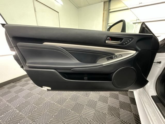 Used 2016 Lexus RC 200t RWD image 13