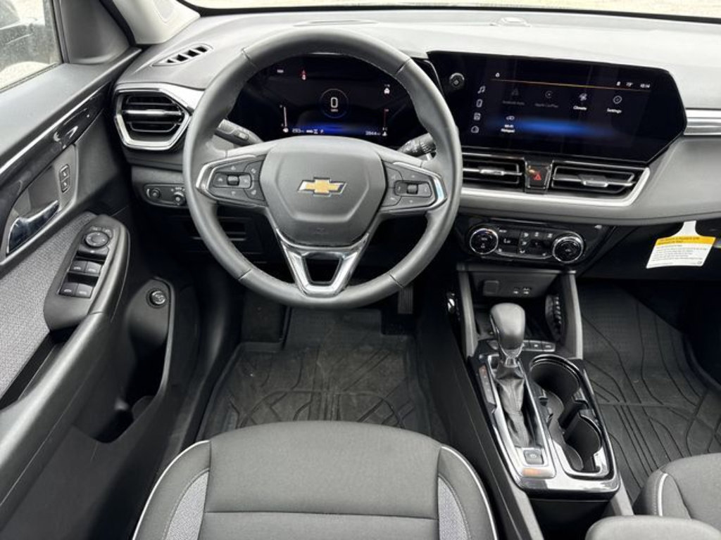 Used 2026 Chevrolet TrailBlazer LT w/ Convenience Package AWD/4WD image 14
