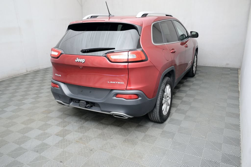 Used 2015 Jeep Cherokee Limited w/ Trailer Tow Group AWD/4WD image 5