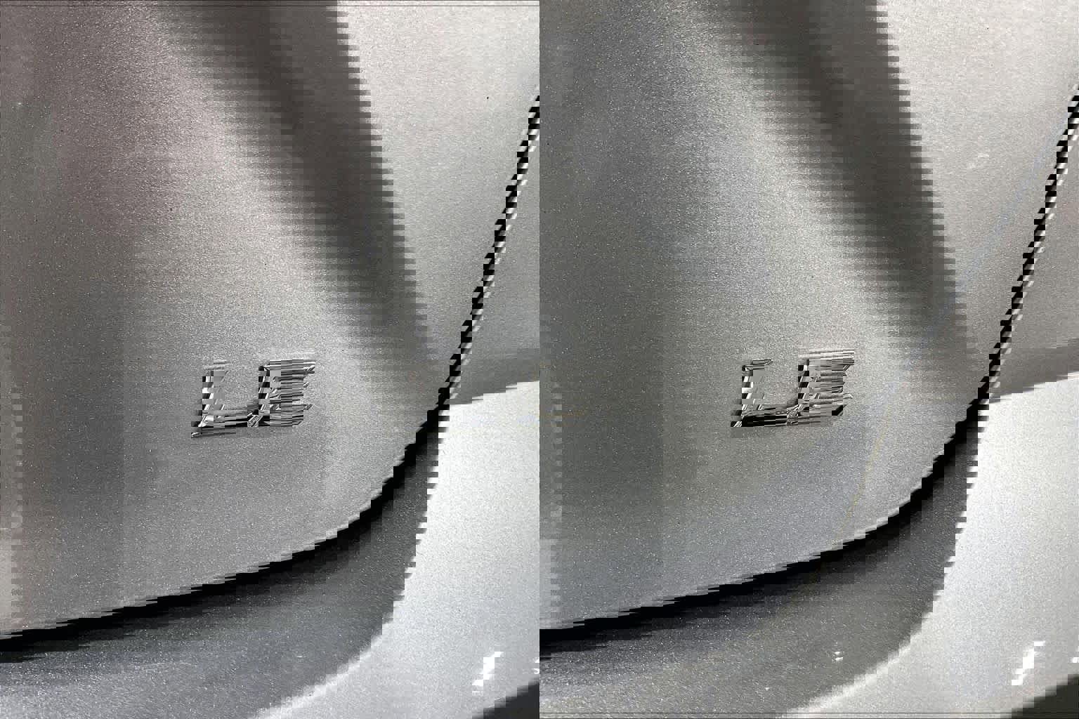 Used 2025 Toyota Camry LE image 10