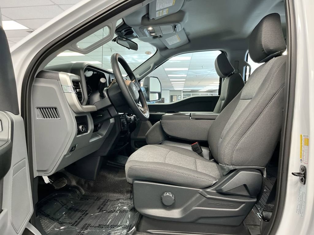 New 2026 Ford F250 4x4 Crew Cab Super Duty image 14