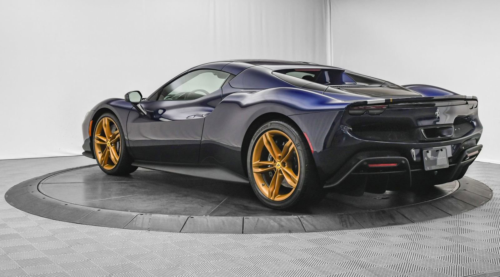 Used 2025 Ferrari 296 GTS RWD image 61