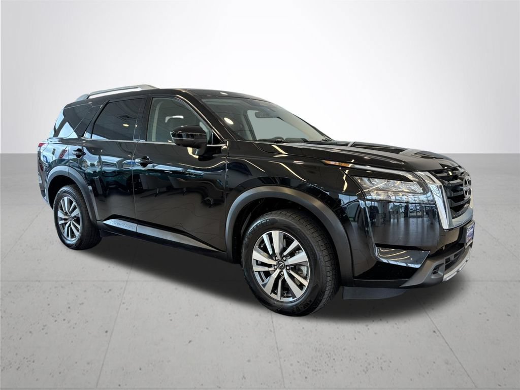 Certified 2025 Nissan Pathfinder SL AWD/4WD image 6