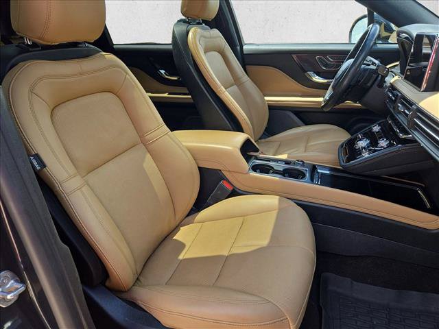 Used 2021 Lincoln Corsair Reserve w/ Elements Package FWD image 21