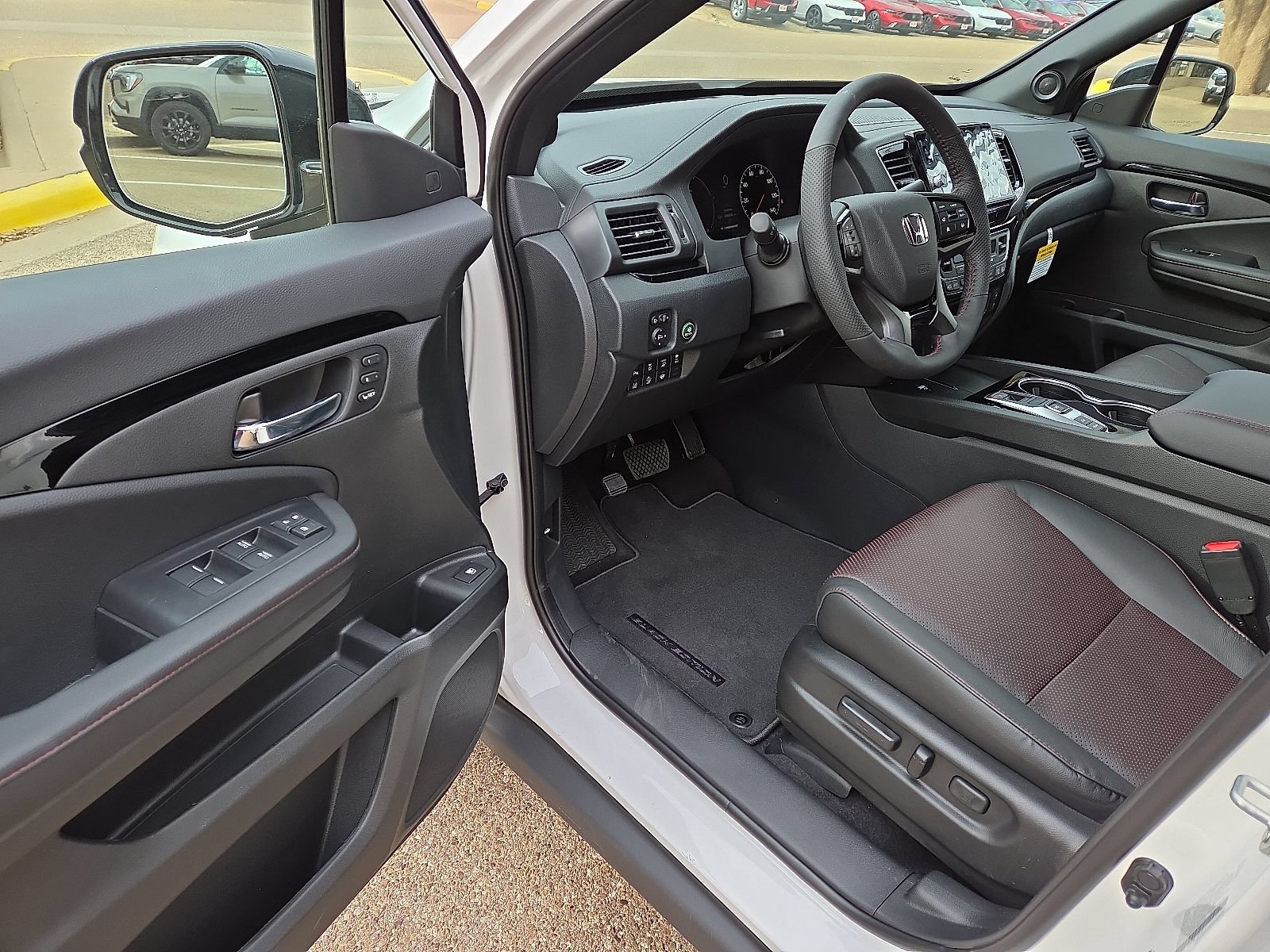 New 2026 Honda Ridgeline Black Edition image 10