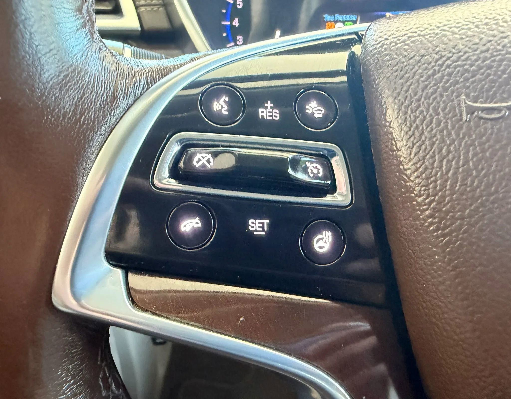 Used 2015 Cadillac SRX Performance w/ Driver Awareness Package FWD image 12