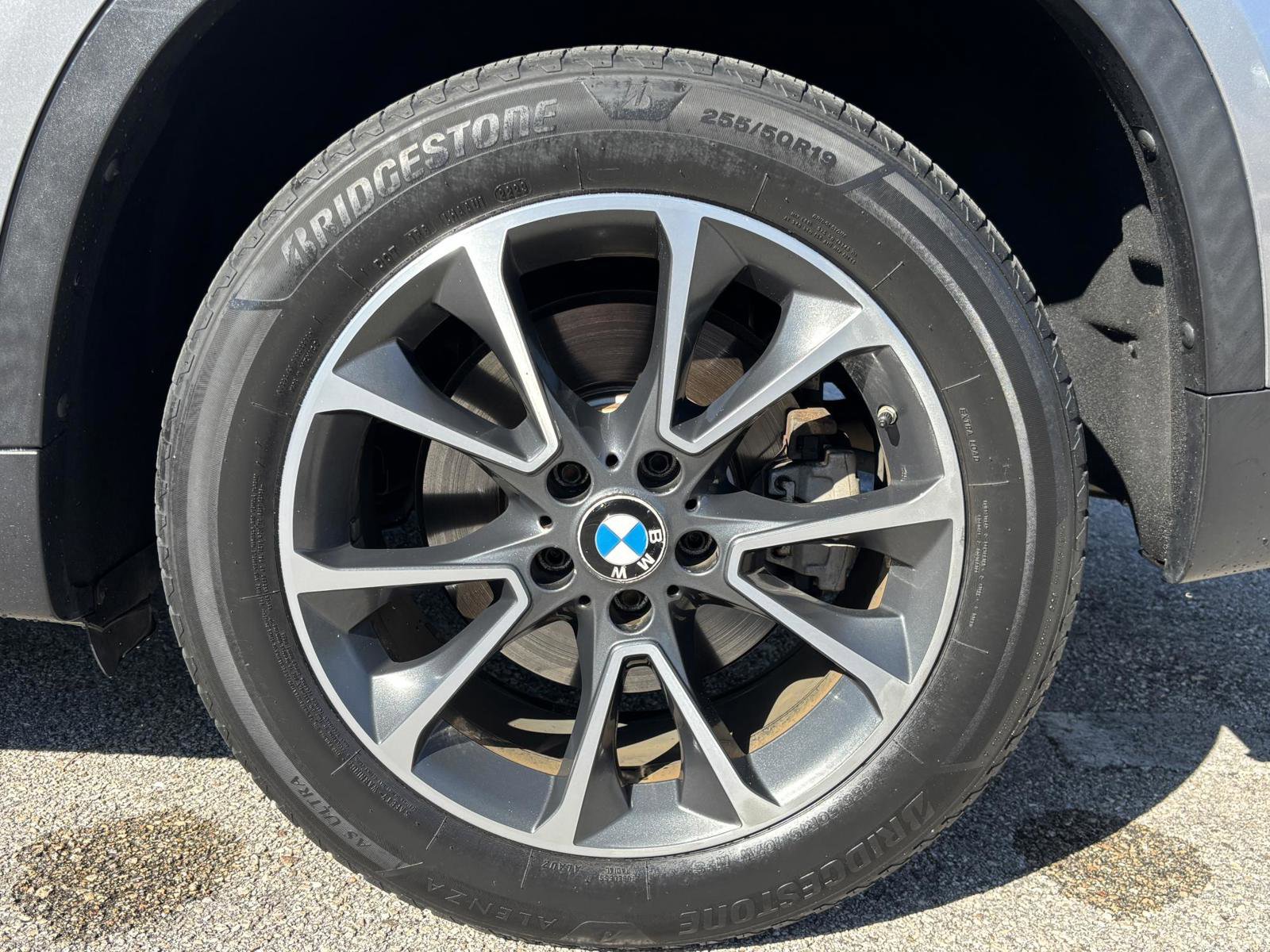 Used 2017 BMW X5 xDrive50i AWD/4WD image 41