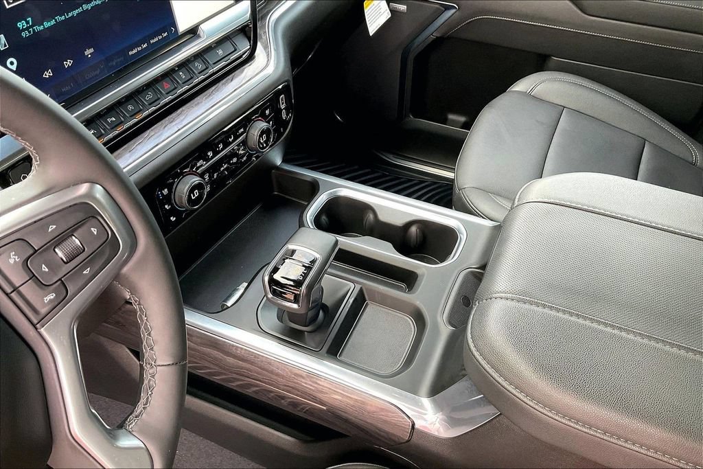 Used 2024 Chevrolet Silverado 1500 LTZ w/ LTZ Premium Texas Edition AWD/4WD image 15