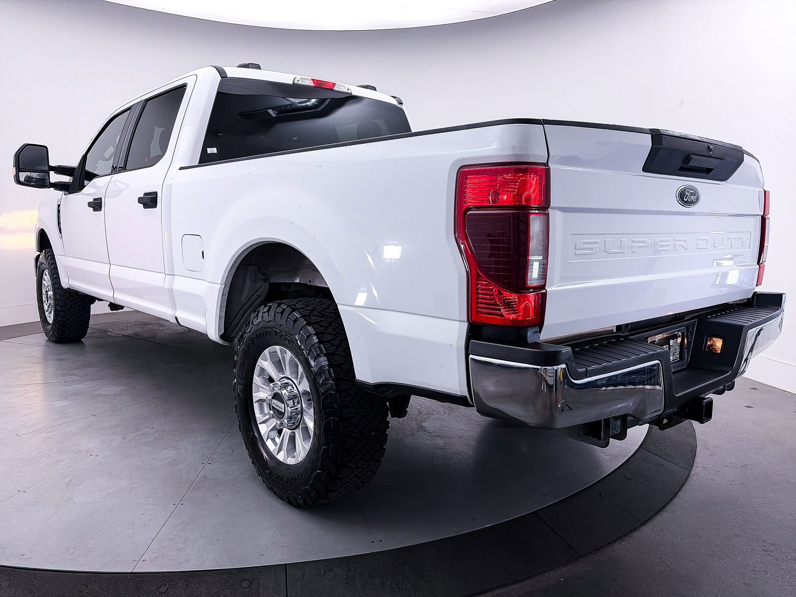 Used 2020 Ford F250 XLT AWD/4WD image 7