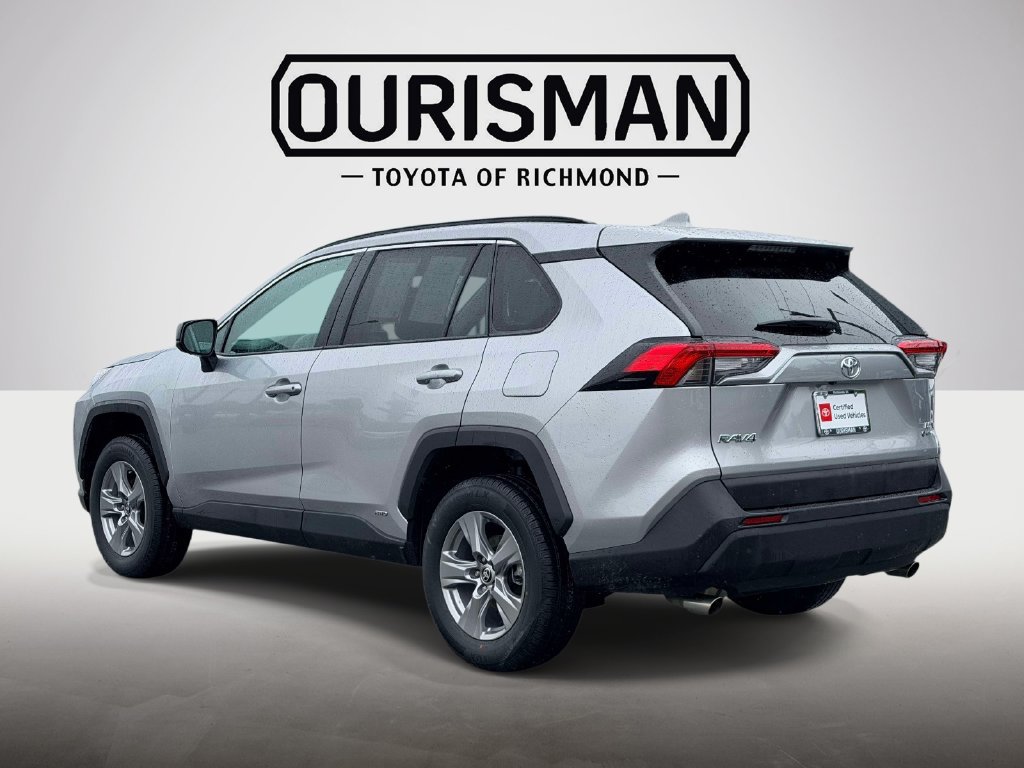 Certified 2025 Toyota RAV4 LE AWD/4WD image 22