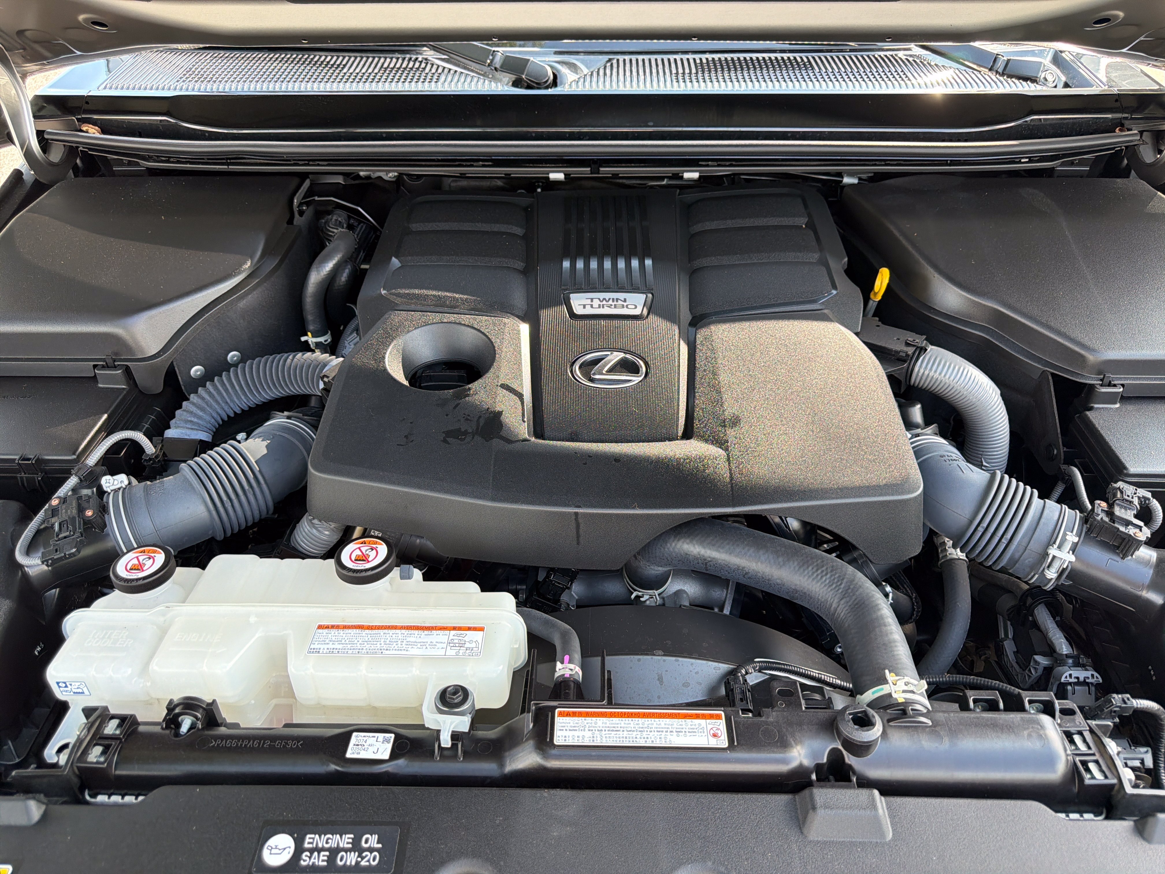 Used 2024 Lexus GX 550 w/ Accessory Package (31) AWD/4WD image 16