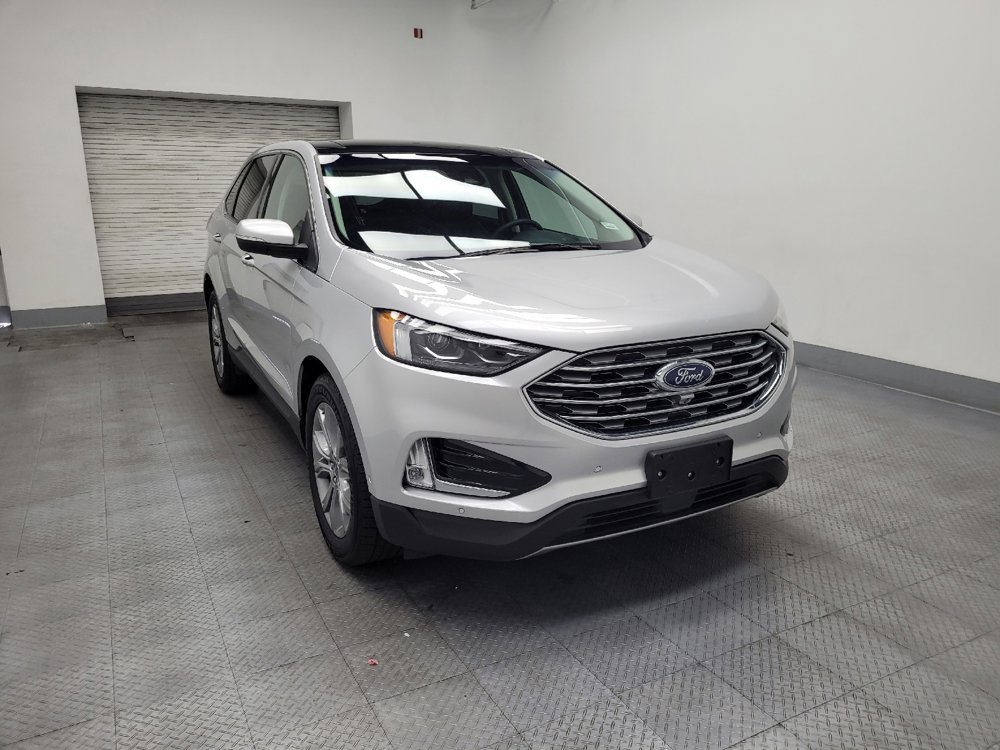 Used 2019 Ford Edge Titanium w/ Equipment Group 301A FWD image 13