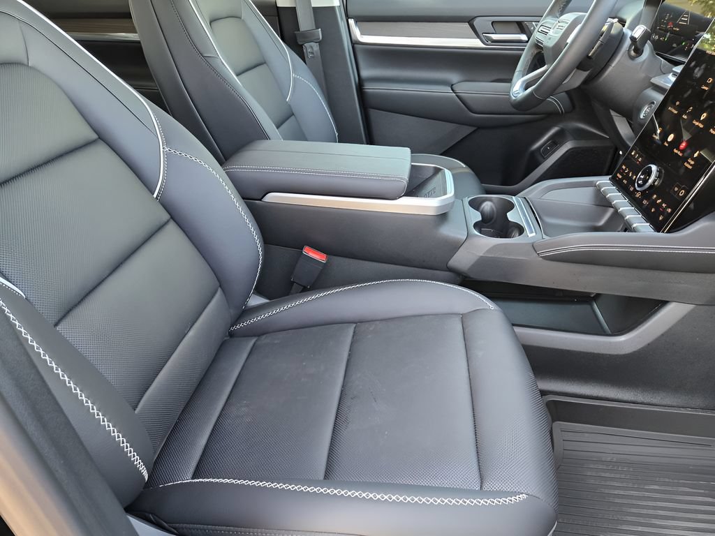 Used 2026 GMC Terrain Denali w/ LPO, Floor Liner Package AWD/4WD image 13