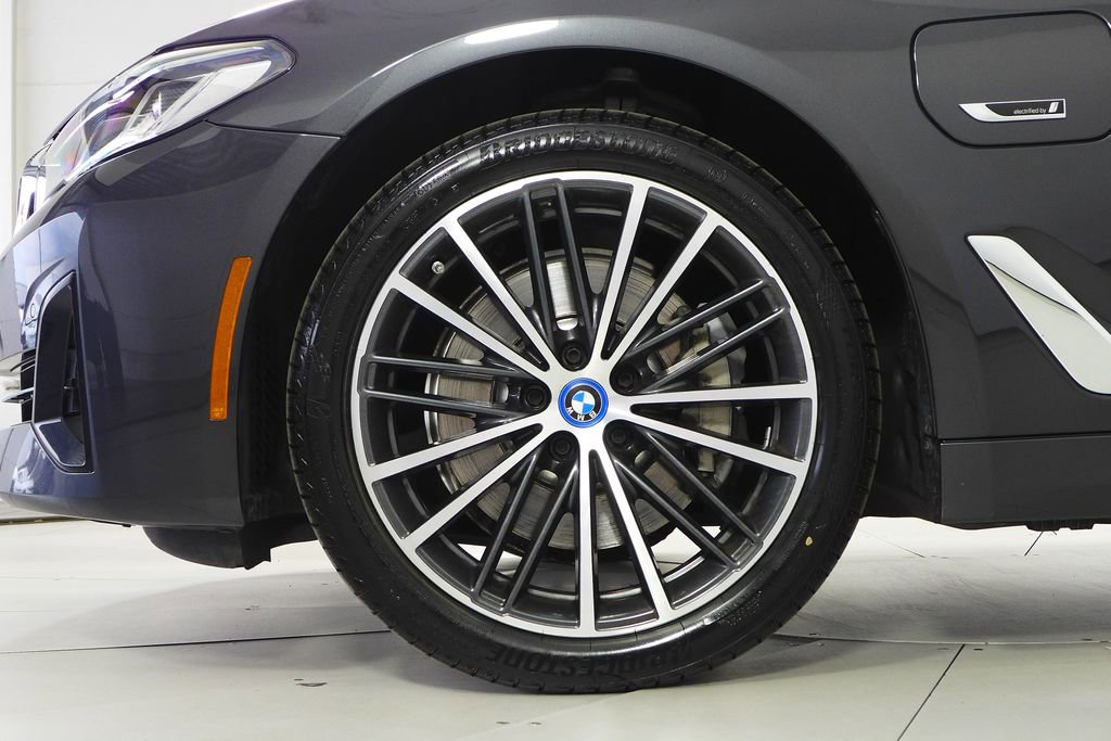 Certified 2023 BMW 530e 530e iPerformance w/ Convenience Package image 5