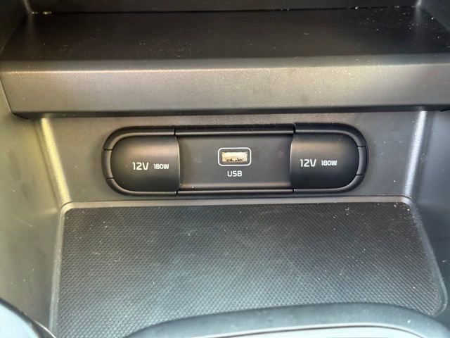 Certified 2025 Kia Soul LX FWD image 20
