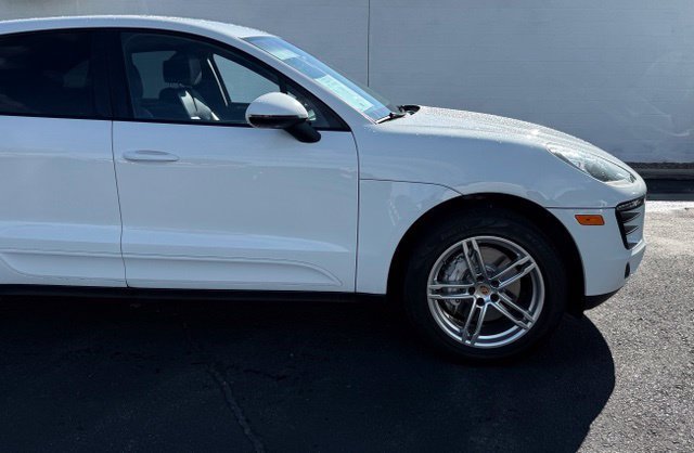 Used 2015 Porsche Macan S AWD/4WD image 9