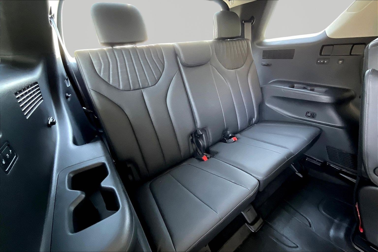 Used 2023 Hyundai Palisade Limited AWD/4WD image 26