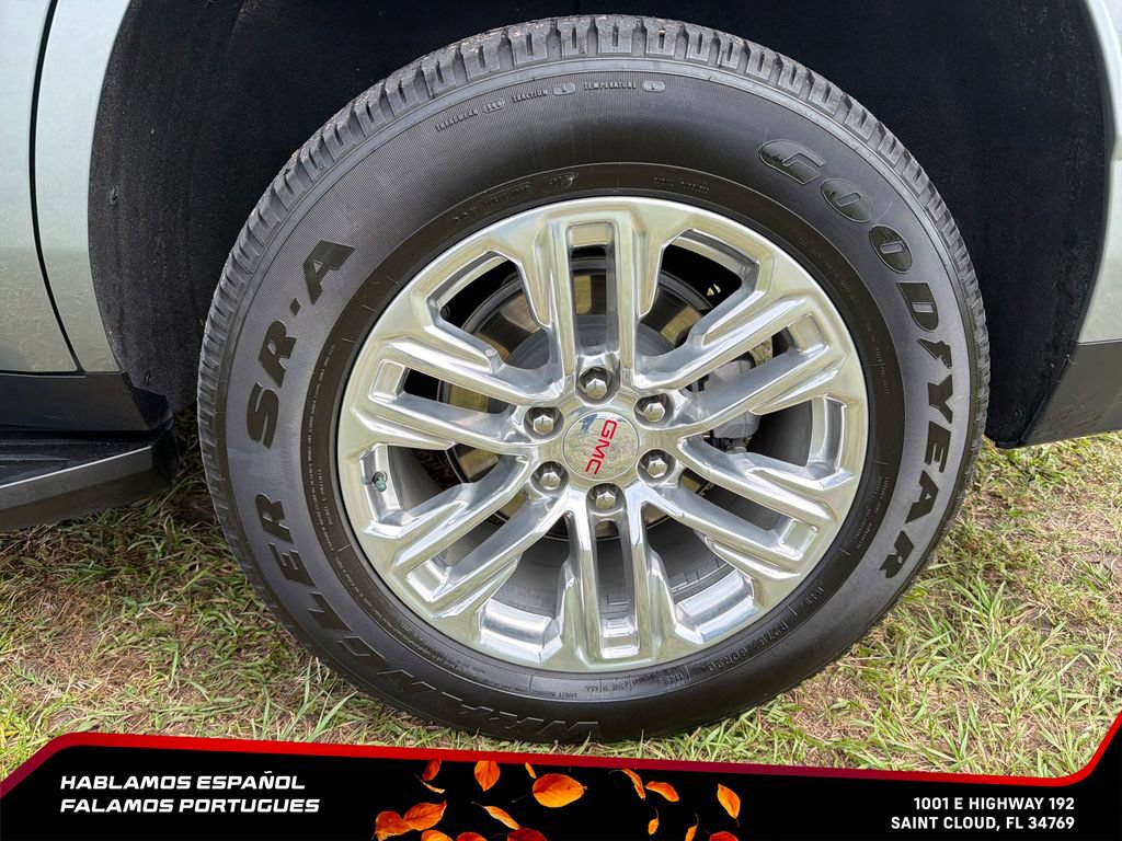 Used 2024 GMC Yukon SLT w/ SLT Luxury Package AWD/4WD image 11