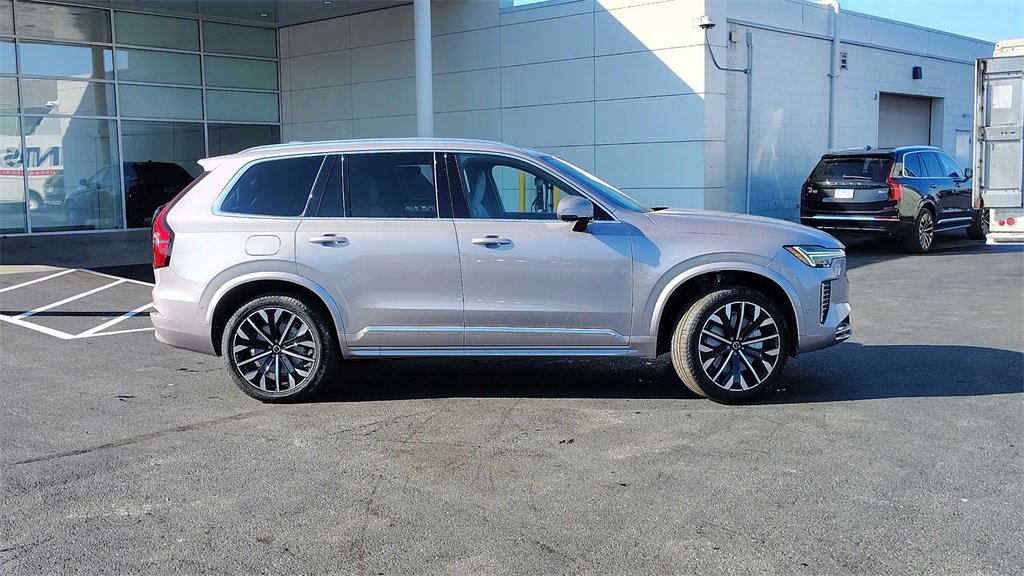 New 2026 Volvo XC90 B6 Plus image 2
