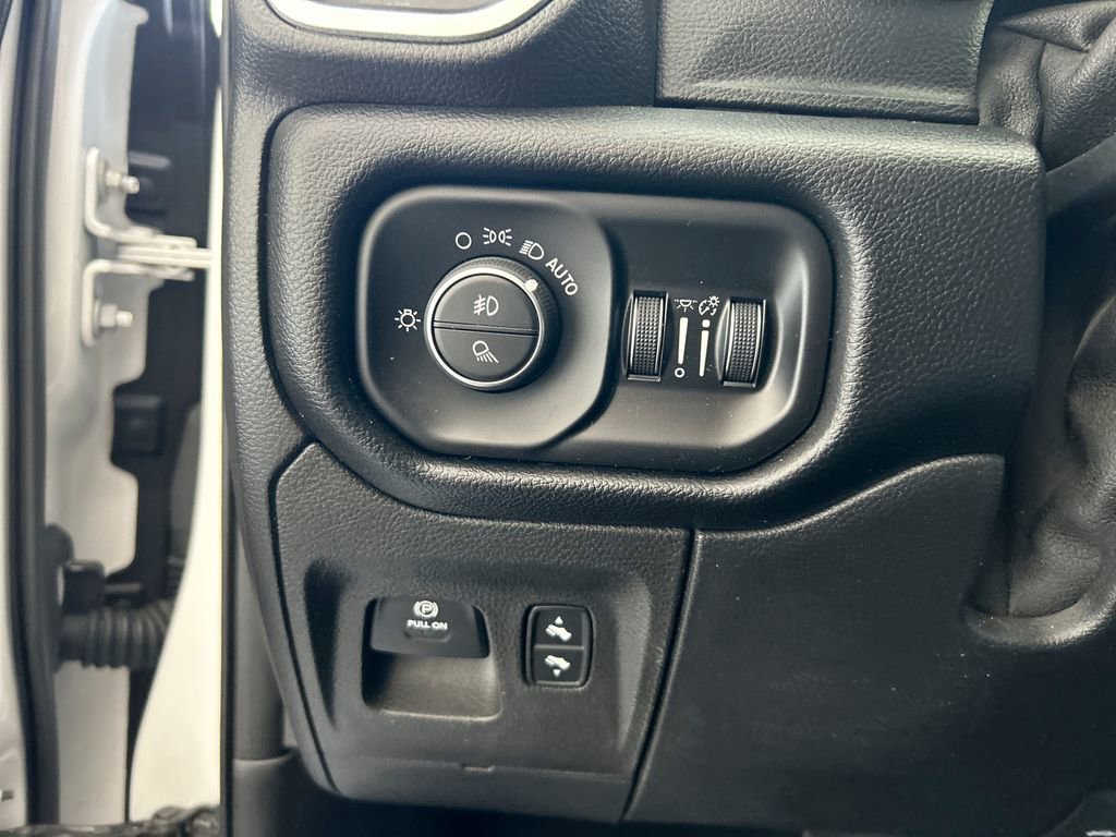 Used 2019 RAM 1500 Big Horn image 13