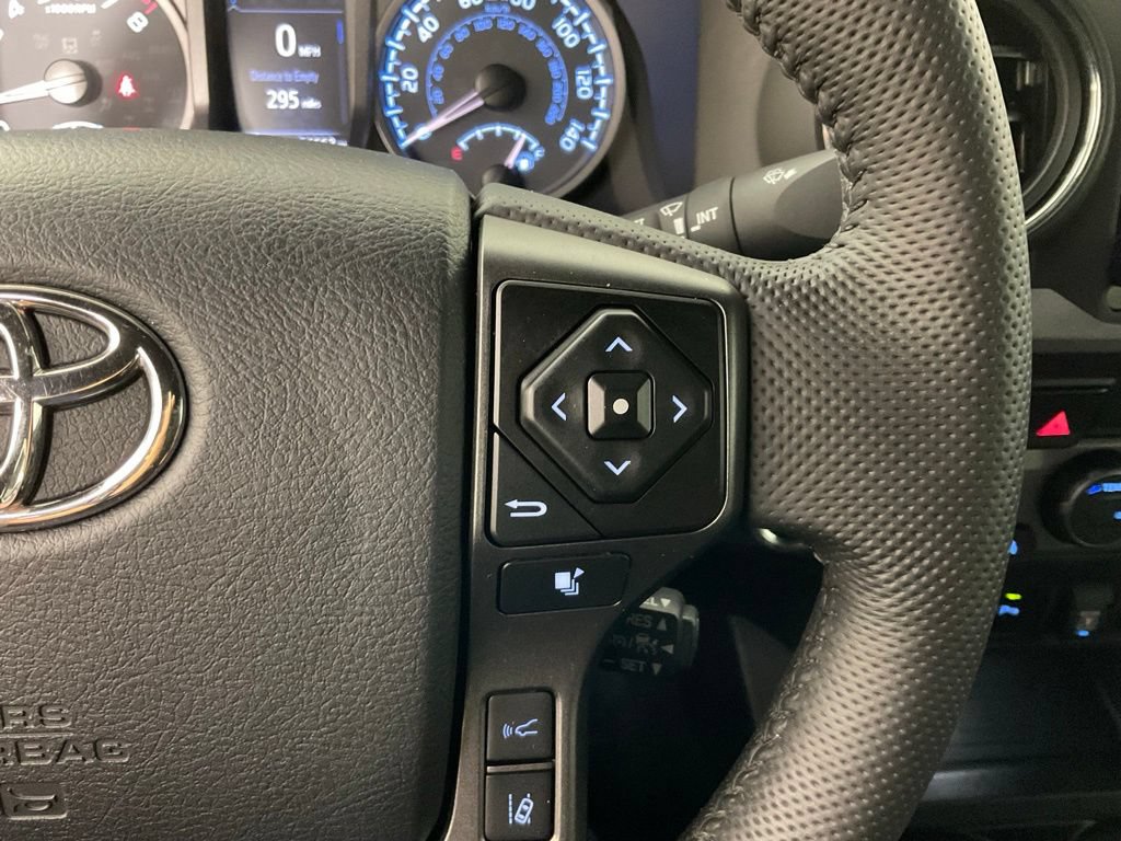 Used 2023 Toyota Tacoma TRD Off-Road w/ Advanced Technology Package AWD/4WD image 24