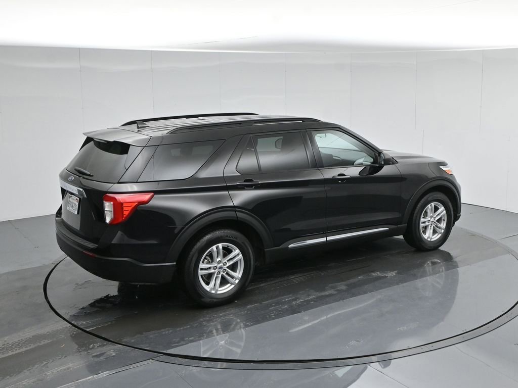 Used 2022 Ford Explorer XLT image 43
