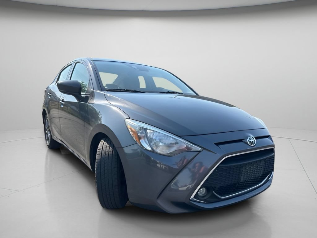 Used 2019 Toyota Yaris LE FWD image 2